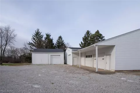 000 Mennonite, Aurora, OH 44202 photo 8