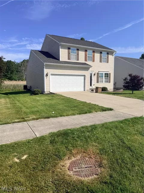1831 N Ashwood Ln, Painesville, OH 44077