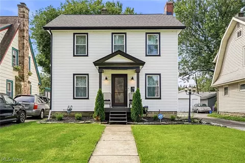 109 Stanford Ave, Elyria, OH 44035