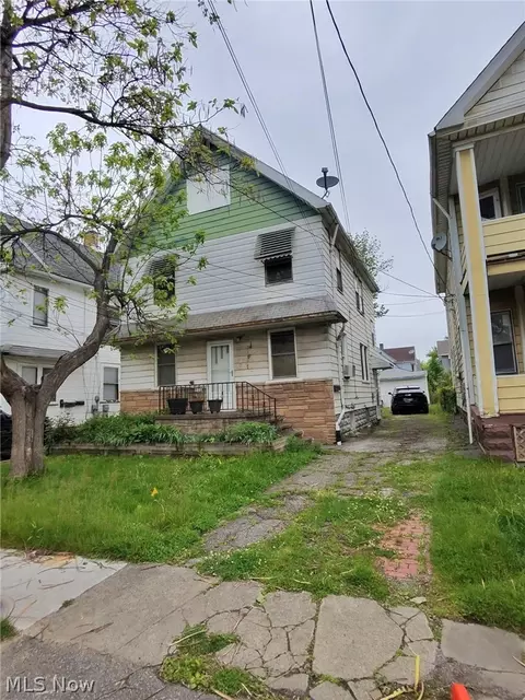 6801 Clement Ave, Cleveland, OH 44105