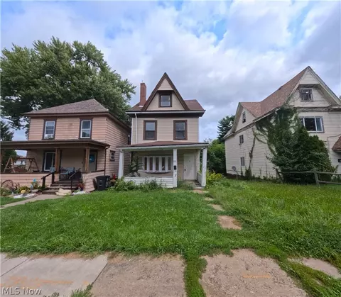 1315 Oregon Ave, Steubenville, OH 43952