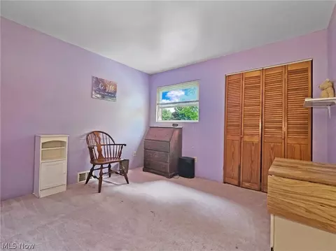 Bedroom - 27304 White Rd, Willoughby Hills, OH 44092 photo 5 of 9