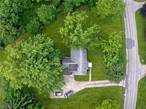 View/Area - 27304 White Rd, Willoughby Hills, OH 44092 photo 1 of 2