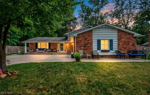 9128 Idlewood Dr, Mentor, OH 44060