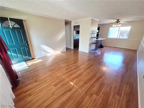 Living - 473 Augdon Dr, Elyria, OH 44035 photo 5 of 6