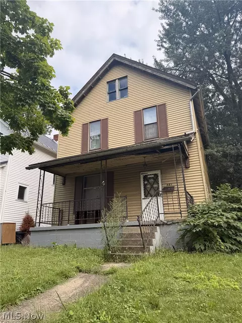 381 E 7th St, Salem, OH 44460
