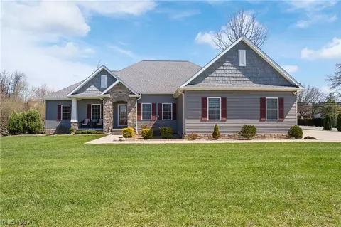 535 E Caston Rd, Uniontown, OH 44685