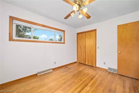 Bedroom - 7454 Oberlin Rd, Elyria, OH 44035 photo 1 of 8