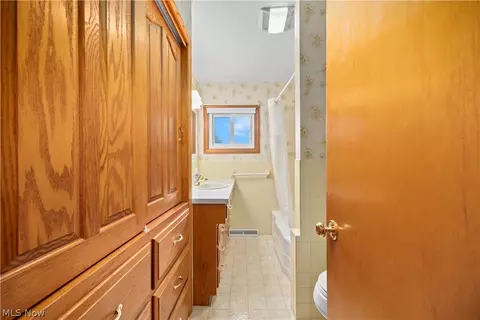 Other - 7454 Oberlin Rd, Elyria, OH 44035 photo 2 of 9