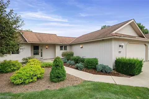 32647 Deerspring Ct, North Ridgeville, OH 44039