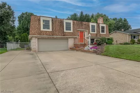 1619 Reed St, Canal Fulton, OH 44614
