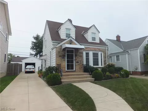 4224 W 58th St, Cleveland, OH 44144
