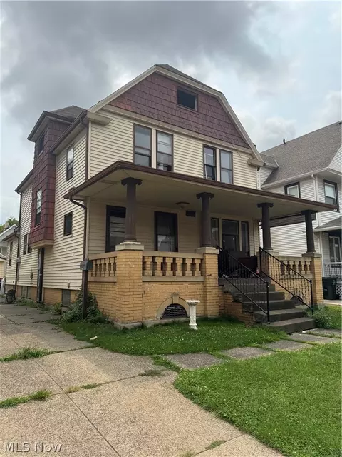 4604 Beta Ave, Newburgh Heights, OH 44105