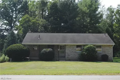 925 Minerva Rd, Magnolia, OH 44643