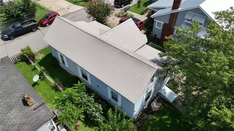 1406 40th St, Parkersburg, WV 26104