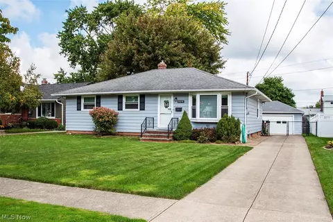 22276 Sandy Ln, Fairview Park, OH 44126
