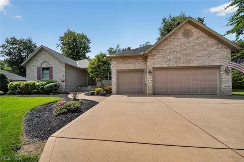 Exterior - 4419 Stafford Dr, Ashtabula, OH 44004 photo 4 of 11