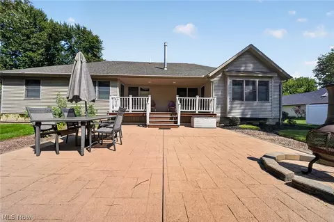 Exterior - 4419 Stafford Dr, Ashtabula, OH 44004 photo 7 of 10