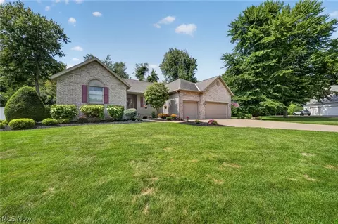 Exterior - 4419 Stafford Dr, Ashtabula, OH 44004 photo 2 of 11