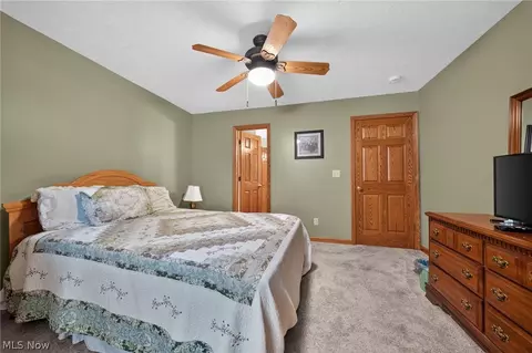 Bedroom - 4419 Stafford Dr, Ashtabula, OH 44004 photo 2 of 7