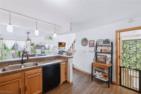Kitchen - 7445 E Huntington Dr # 2, Boardman, OH 44512 photo 3 of 3