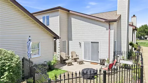 Exterior - 7445 E Huntington Dr # 2, Boardman, OH 44512 photo 3 of 5