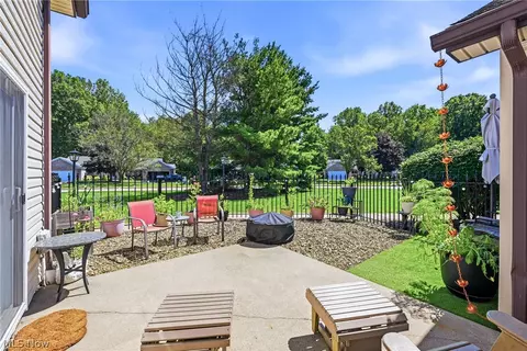 Exterior - 7445 E Huntington Dr # 2, Boardman, OH 44512 photo 5 of 5