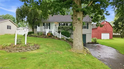 477 Erie St, Hubbard, OH 44425