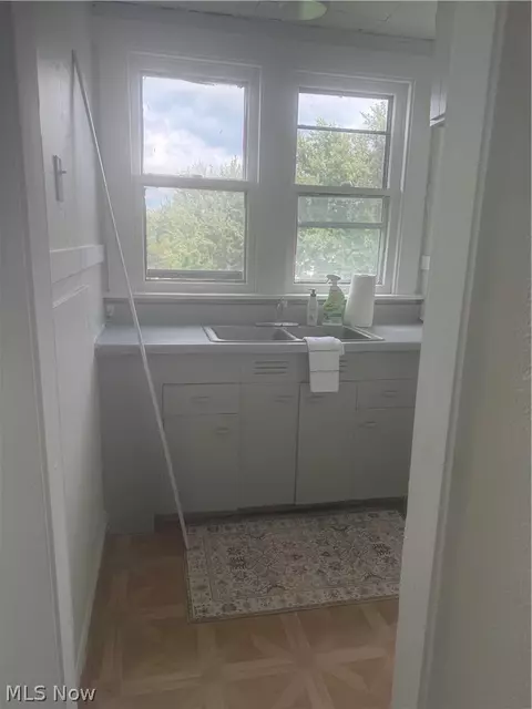 Entry Way - 201 Washington St, Barnesville, OH 43713 photo 5 of 5