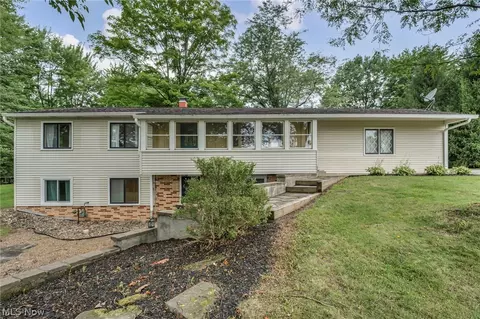 191 Hedgecliff Dr, Aurora, OH 44202
