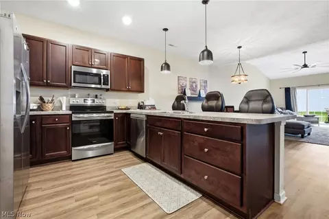 Kitchen - 235 Silver Spring Cir, Elyria, OH 44035 photo 2 of 5