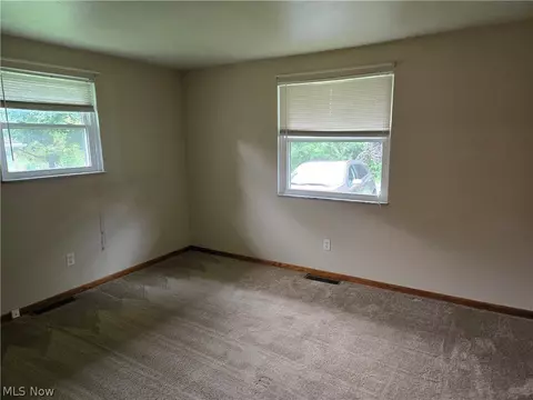 Bedroom - 4315-4317 Marks Ave, Rootstown, OH 44272 photo 1 of 2
