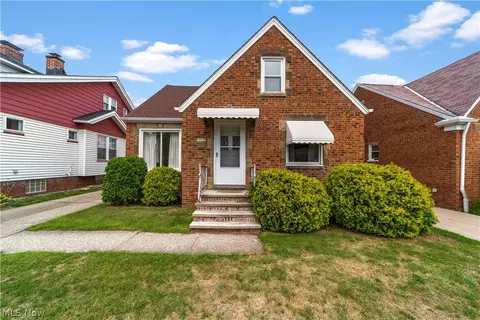 11117 Vernon Ave, Garfield Heights, OH 44125