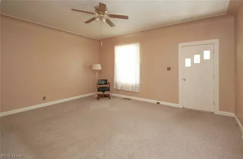 Living - 144 Oakview Ave, Struthers, OH 44471 photo 1 of 4