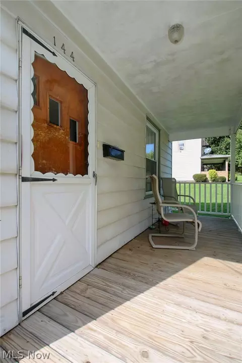 Exterior - 144 Oakview Ave, Struthers, OH 44471 photo 2 of 4