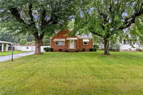 4630 Cleveland Ave S, Canton, OH 44707