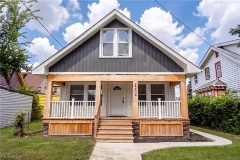 3282 W 38th St, Cleveland, OH 44109
