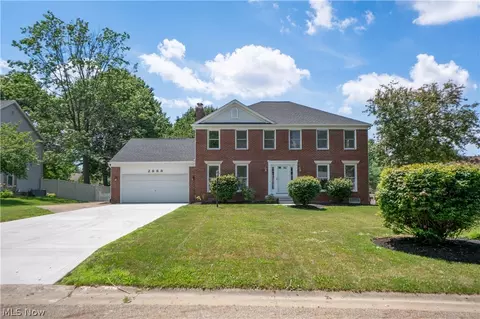 2888 Saint Albans Cir NW, North Canton, OH 44720