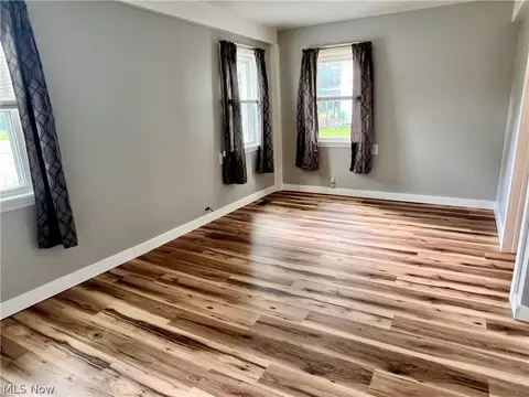 Living - 46 S River St, Wakeman, OH 44889 photo 2 of 3
