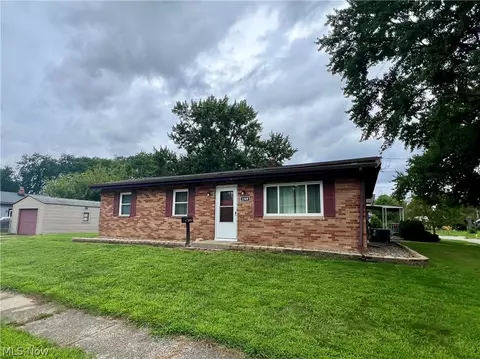 1589 Bronson Rd, Akron, OH 44305