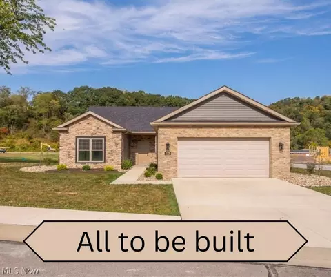 174 Haley Cir, Weirton, WV 26062