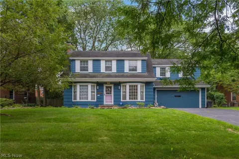 21126 Fairmount Blvd, Cleveland, OH 44118