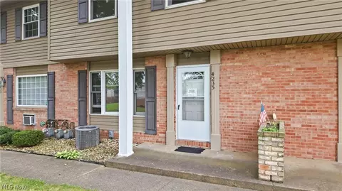 4235 New Rd, Austintown, OH 44515