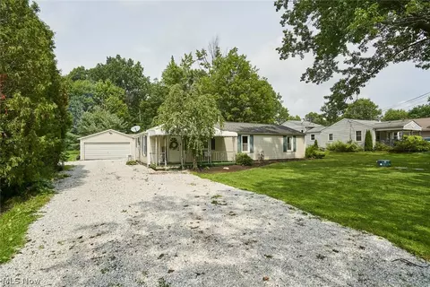 3305 Klages Blvd, Tallmadge, OH 44278
