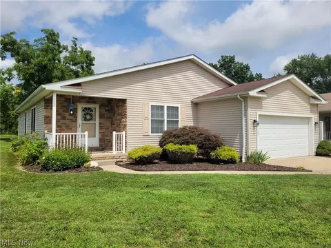 387 W Sunset Dr, Rittman, OH 44270