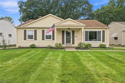 4274 W 202, Fairview Park, OH 44126