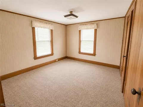 409 E Main St, Madison, OH 44057 photo 8