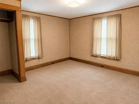 409 E Main St, Madison, OH 44057 photo 10