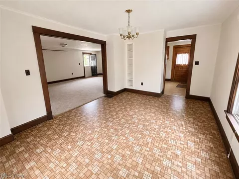 409 E Main St, Madison, OH 44057 photo 5