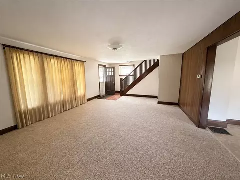 409 E Main St, Madison, OH 44057 photo 3
